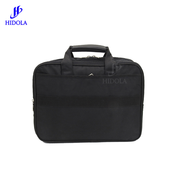 may cặp đựng laptop có in logo theo yêu cầu